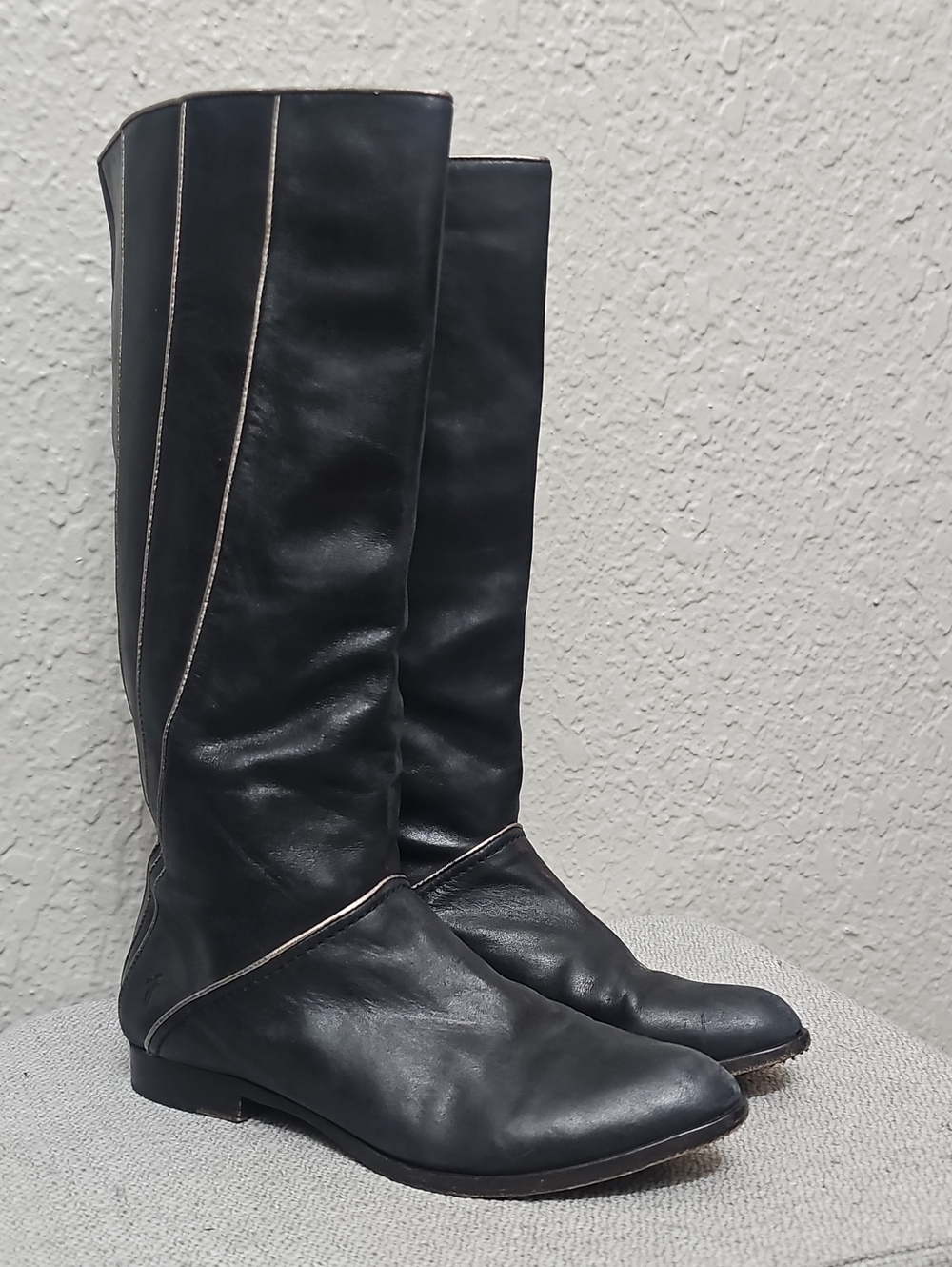 Frye Cindy Piping Boot Black Size 6M Leather Tall Equestrian